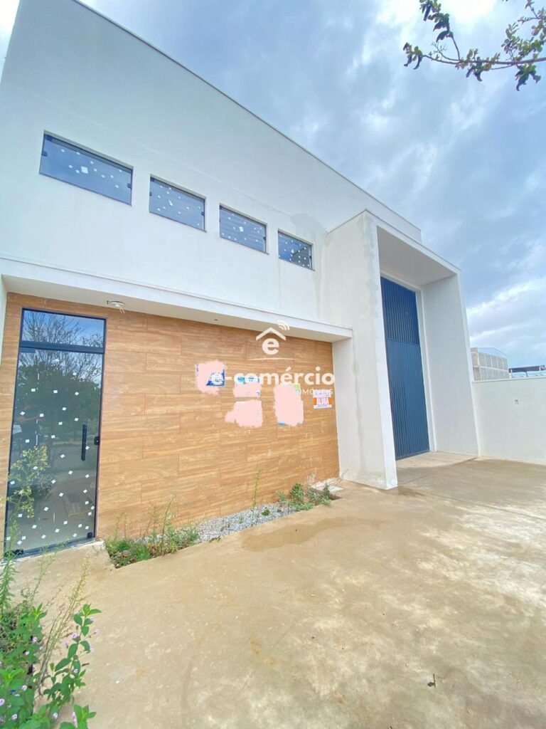 Galpão novo para locação em Lavras