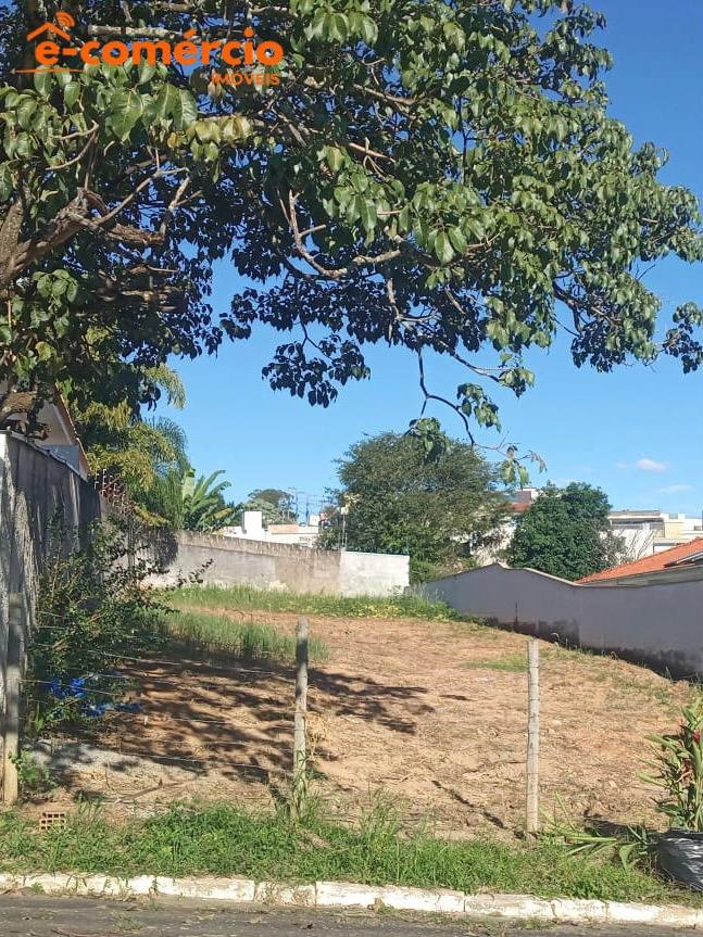 Lote no Condomínio Flamboyants, em Lavras-MG